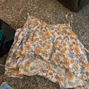 A fall cropped blouse